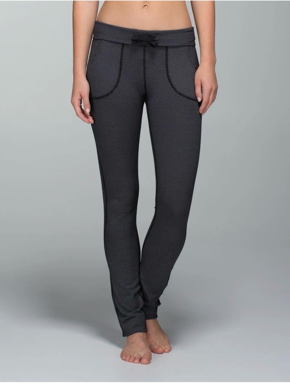Lululemon - Skinny Will Pant - Diamond Dot Black and White - roll down waist